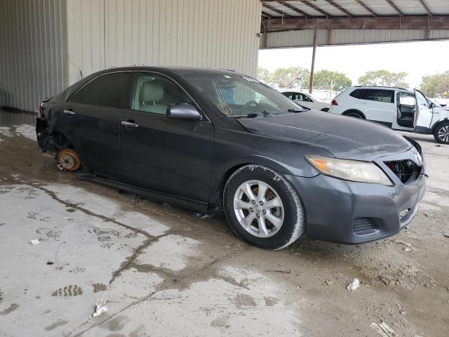 4T1BF3EK2BU127746 - 2011 TOYOTA CAMRY BASE GRAY photo 4