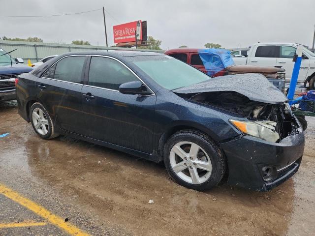 4T1BF1FK3EU357643 - 2014 TOYOTA CAMRY L BLACK photo 4