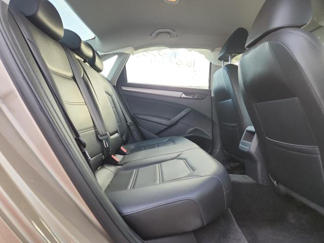 1VWAT7A33FC079200 - 2015 VOLKSWAGEN PASSAT S GOLD photo 10