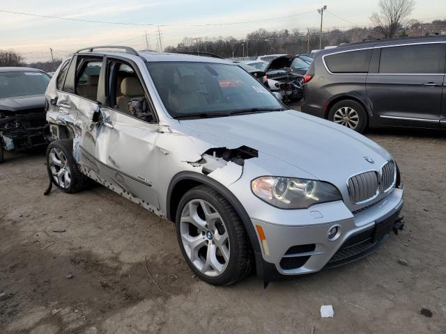 5UXZW0C5XD0B91740 - 2013 BMW X5 XDRIVE35D SILVER photo 4