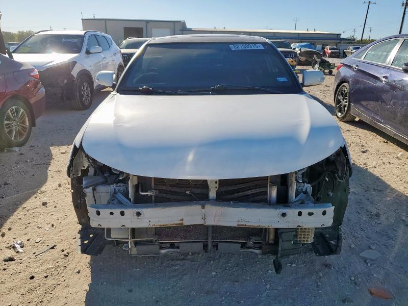 JTKJF5C72E3073796 - 2014 TOYOTA SCION TC Weiß Foto 5