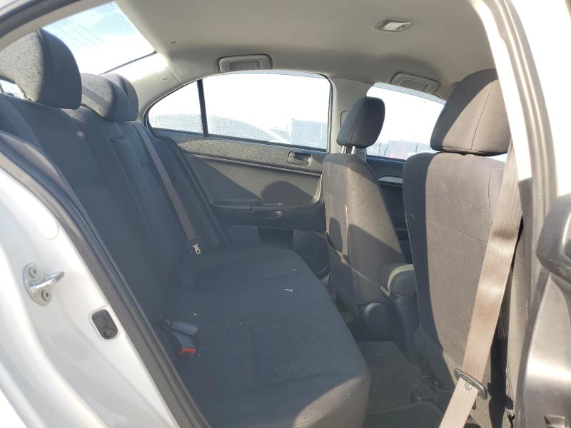 JA32U2FUXFU021845 - 2015 MITSUBISHI LANCER ES WHITE photo 10