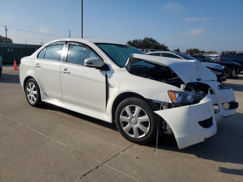 JA32U2FUXFU021845 - 2015 MITSUBISHI LANCER ES WHITE photo 4