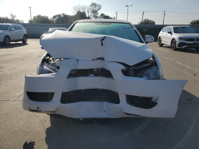 JA32U2FUXFU021845 - 2015 MITSUBISHI LANCER ES WHITE photo 5