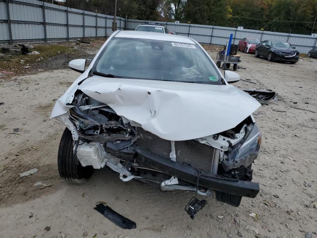 2T1BURHE5JC069453 - 2018 TOYOTA COROLLA L Biały zdjęcie 5