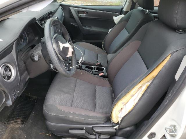 2T1BURHE5JC069453 - 2018 TOYOTA COROLLA L Biały zdjęcie 7