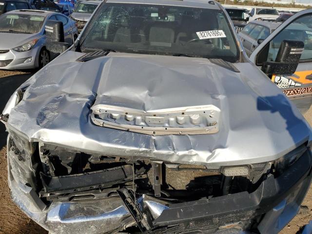 1GC4YLE79LF335700 - 2020 CHEVROLET SILVERADO K2500 HEAVY DUTY SILVER photo 11