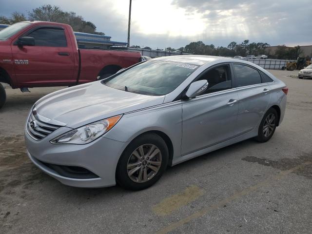 5NPEB4AC9EH932160 - 2014 HYUNDAI SONATA GLS SILVER photo 1