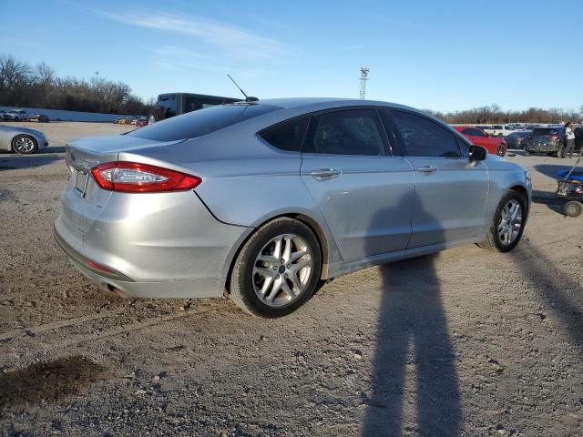 3FA6P0H74ER135812 - 2014 FORD FUSION SE SILVER photo 3