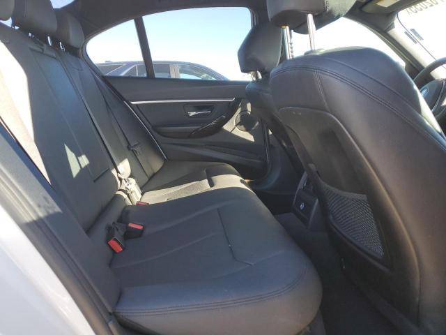 WBA8B9G58JNU99537 - 2018 BMW 330 I WHITE photo 10