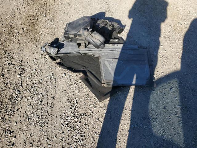 WBA8B9G58JNU99537 - 2018 BMW 330 I WHITE photo 12