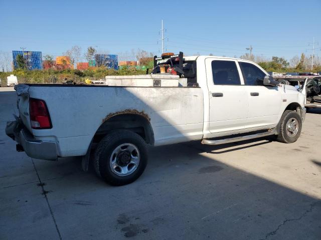 3C6TR5HT6DG575601 - 2013 RAM 2500 ST Biały zdjęcie 3