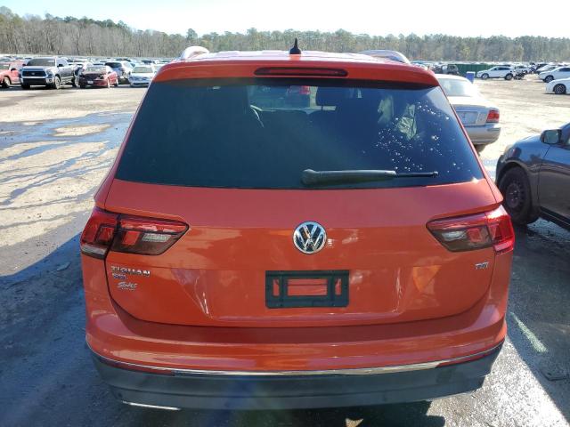 3VV5B7AX0JM163557 - 2018 VOLKSWAGEN TIGUAN SEL PREMIUM ORANGE photo 6