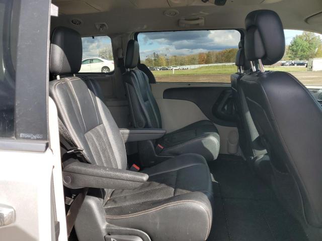 2C4RC1CG6CR361627 - 2012 CHRYSLER TOWN & COU TOURING L SILVER photo 11