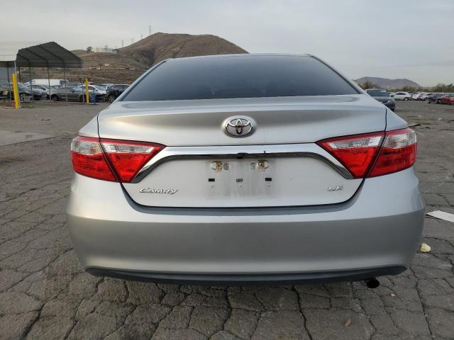 4T1BF1FK7HU813079 - 2017 TOYOTA CAMRY LE SILVER photo 6