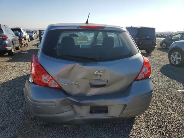 3N1BC1CP6BL492086 - 2011 NISSAN VERSA S Күміс фото 6