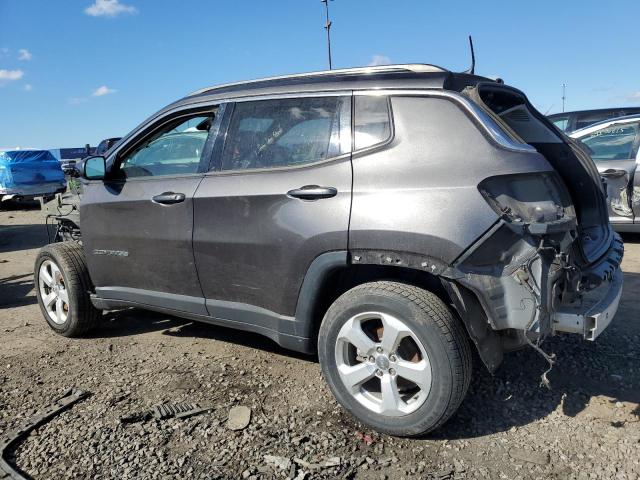 3C4NJDBB9JT178745 - 2018 JEEP COMPASS LATITUDE Grau Foto 2