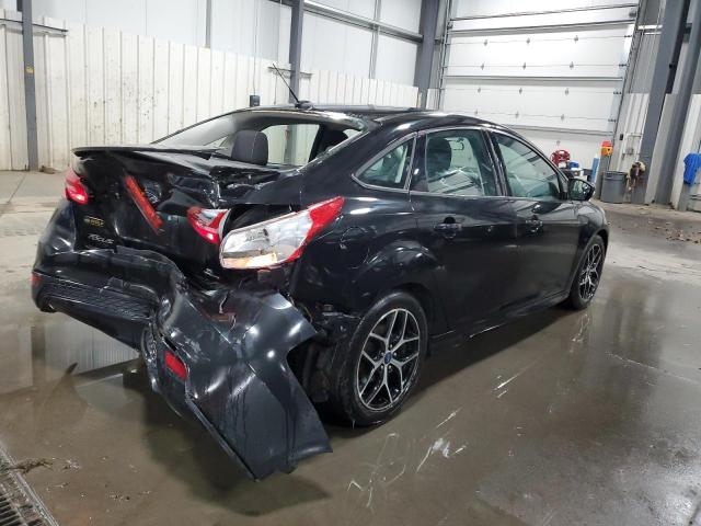 1FADP3F26FL375119 - 2015 FORD FOCUS SE BLACK photo 3