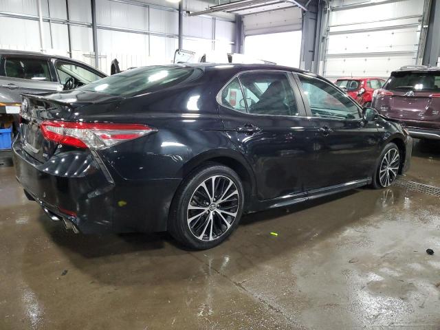 4T1B11HK9JU581795 - 2018 TOYOTA CAMRY L BLACK photo 3