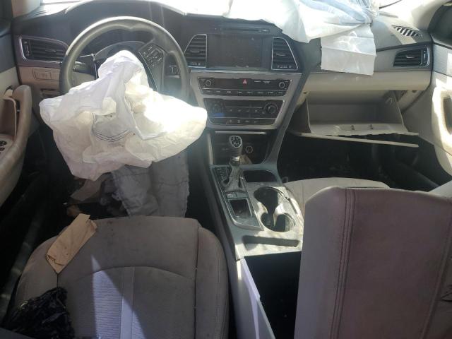 5NPE24AF0HH473826 - 2017 HYUNDAI SONATA SE WHITE photo 8