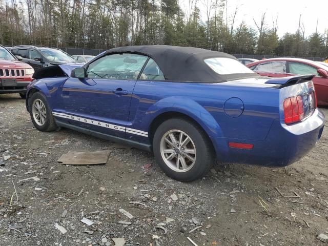 1ZVFT84N255238848 - 2005 FORD MUSTANG BLUE photo 2
