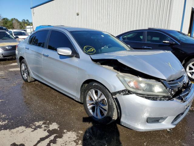 1HGCR2F30DA189458 - 2013 HONDA ACCORD LX SILVER photo 4