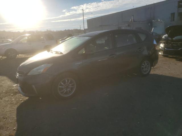 2013 TOYOTA PRIUS V, 
