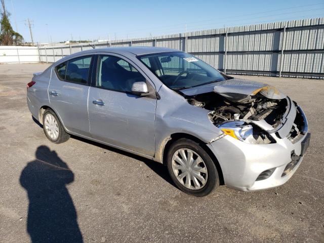 3N1CN7AP8DL891590 - 2013 NISSAN VERSA S SILVER photo 4