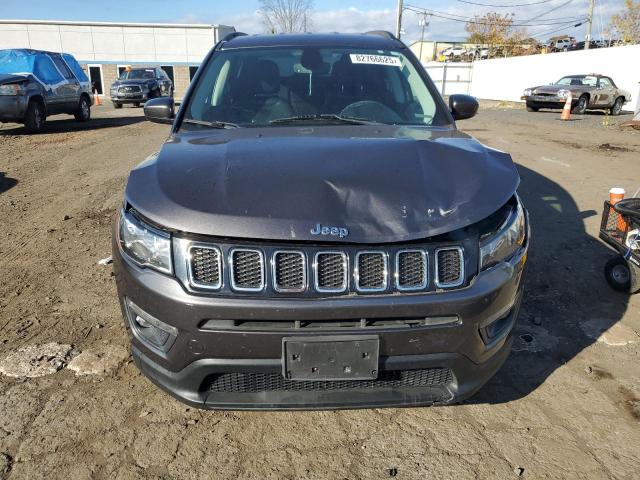 3C4NJDBB0KT593695 - 2019 JEEP COMPASS LATITUDE Grau Foto 5