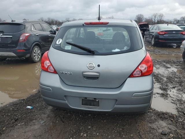 3N1BC13E08L378611 - 2008 NISSAN VERSA S SILVER photo 6