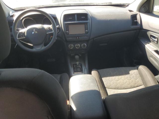 JA4AP3AU2LU013813 - 2020 MITSUBISHI OUTLANDER ES 黑色 照片 8