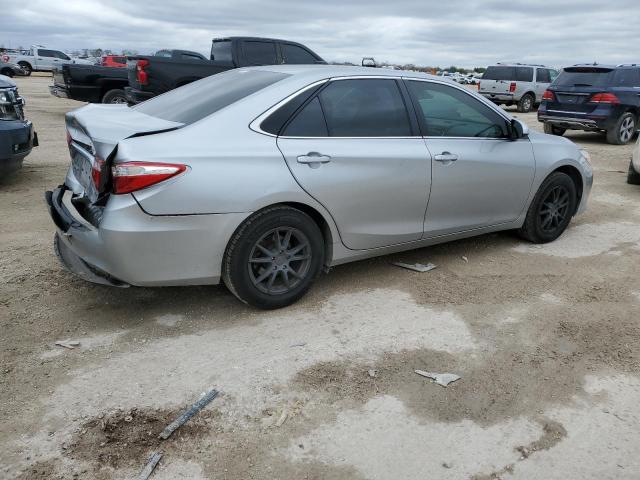 4T1BF1FK7HU690593 - 2017 TOYOTA CAMRY LE SILVER photo 3