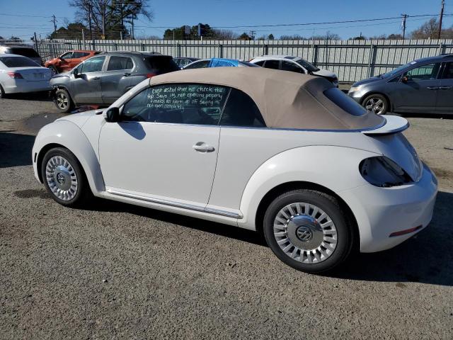 3VW5P7AT8EM804986 - 2014 VOLKSWAGEN BEETLE WHITE photo 2