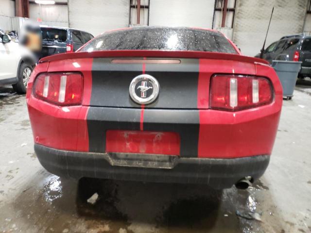 1ZVBP8AN0A5145229 - 2010 FORD MUSTANG RED photo 6