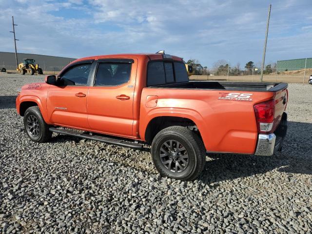 3TMAZ5CN1GM015449 - 2016 TOYOTA TACOMA DOUBLE CAB ORANGE photo 2