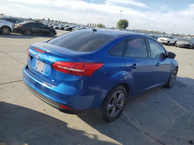 1FADP3F24JL279157 - 2018 FORD FOCUS SE Синий фото 3