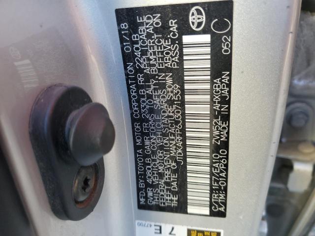 JTDKARFP6J3071539 - 2018 TOYOTA PRIUS PRIM Srebrny zdjęcie 12