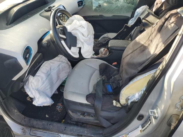 JTDKARFP6J3071539 - 2018 TOYOTA PRIUS PRIM Srebrny zdjęcie 7