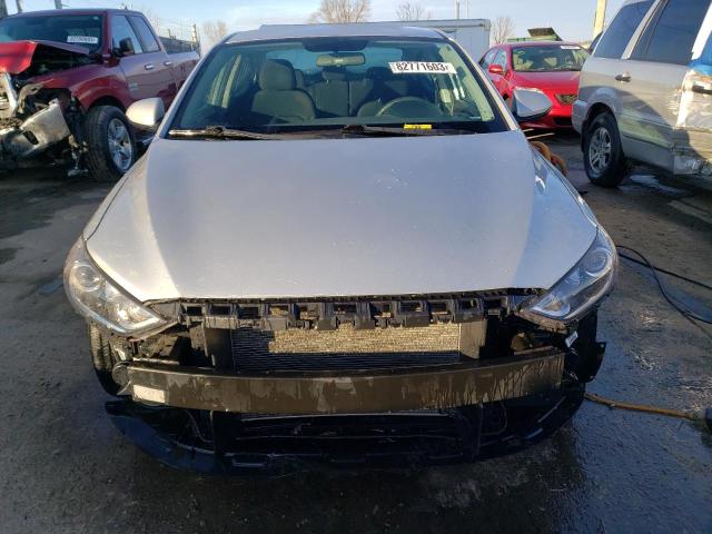 5NPD74LF9JH299027 - 2018 HYUNDAI ELANTRA SE SILVER photo 5