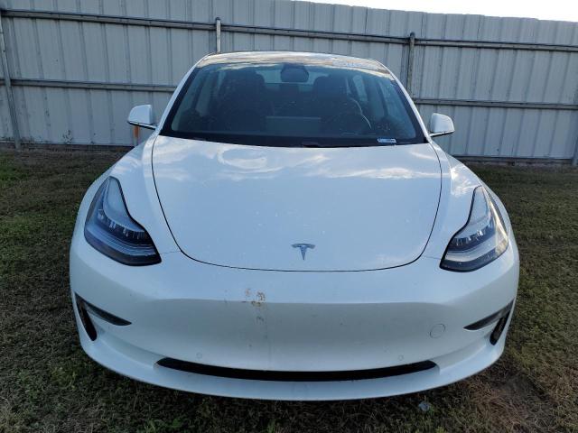 5YJ3E1EB4JF088925 - 2018 TESLA MODEL 3 WHITE photo 5