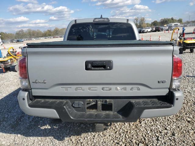 3TMGZ5AN3JM151098 - 2018 TOYOTA TACOMA DOUBLE CAB GRAY photo 6