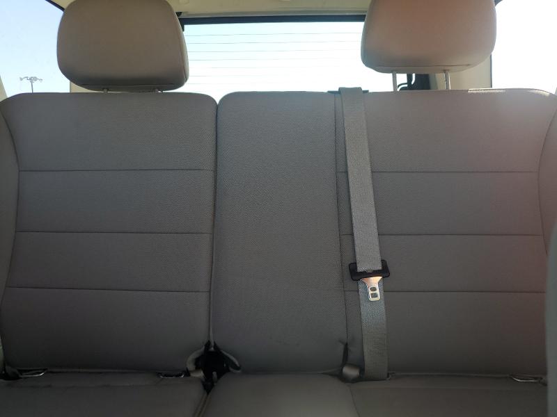 1FMCU0D75CKB03251 - 2012 FORD ESCAPE XLT WHITE photo 10