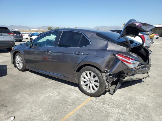 4T1B11HK6JU657182 - 2018 TOYOTA CAMRY L 灰色 照片 2