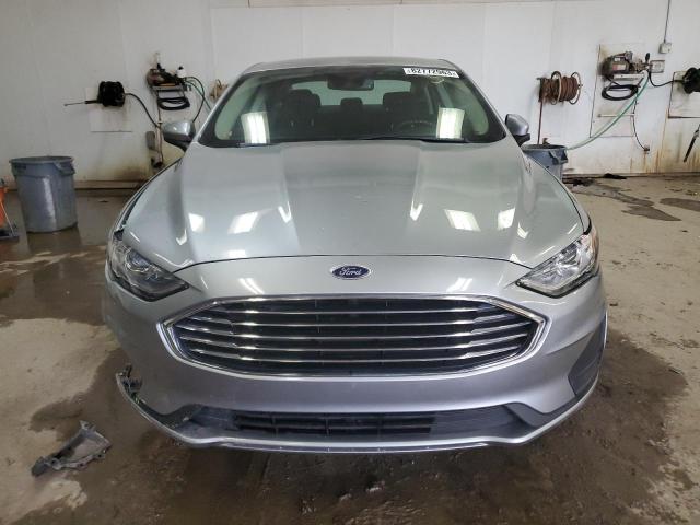 3FA6P0HDXLR187139 - 2020 FORD FUSION SE SILVER photo 5