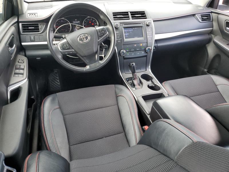 4T1BF1FK8HU618219 - 2017 TOYOTA CAMRY LE 白色 照片 8