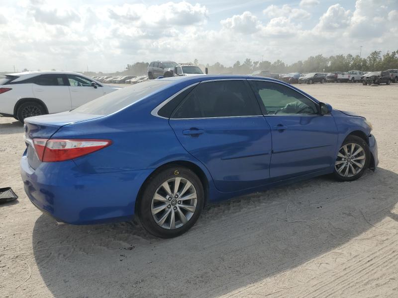 4T1BF1FK6HU643653 - 2017 TOYOTA CAMRY LE BLUE photo 3