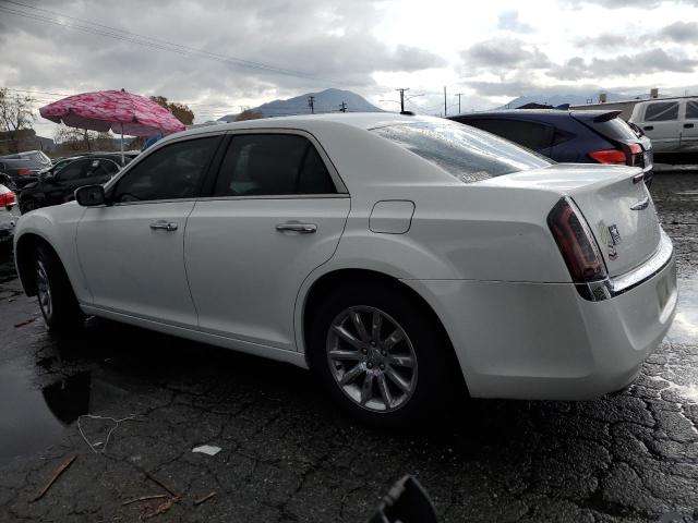 2C3CCACG4CH213752 - 2012 CHRYSLER 300 LIMITED WHITE photo 2