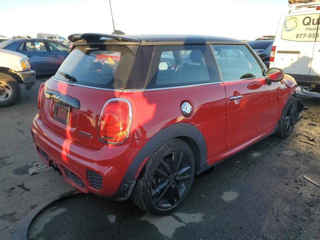 WMWXP7C58H2A45018 - 2017 MINI COOPER S RED photo 3