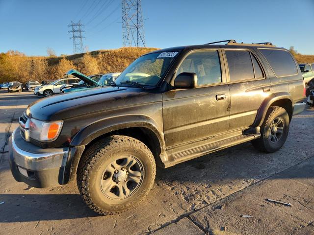 2001 TOYOTA 4RUNNER SR5, 