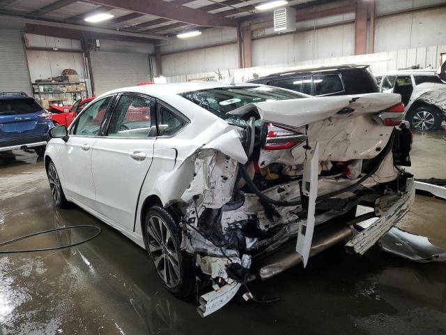 3FA6P0T95LR150597 - 2020 FORD FUSION SE WHITE photo 2